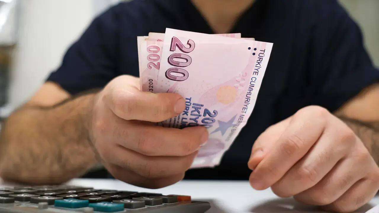 Erken emeklilik bekleyenlere SGK duyurusu: 48-52 yaş arası emeklilik hesabı değişiyor, prim gününüzü kontrol edin! 6